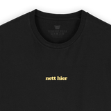 T-Shirt "Nett hier"